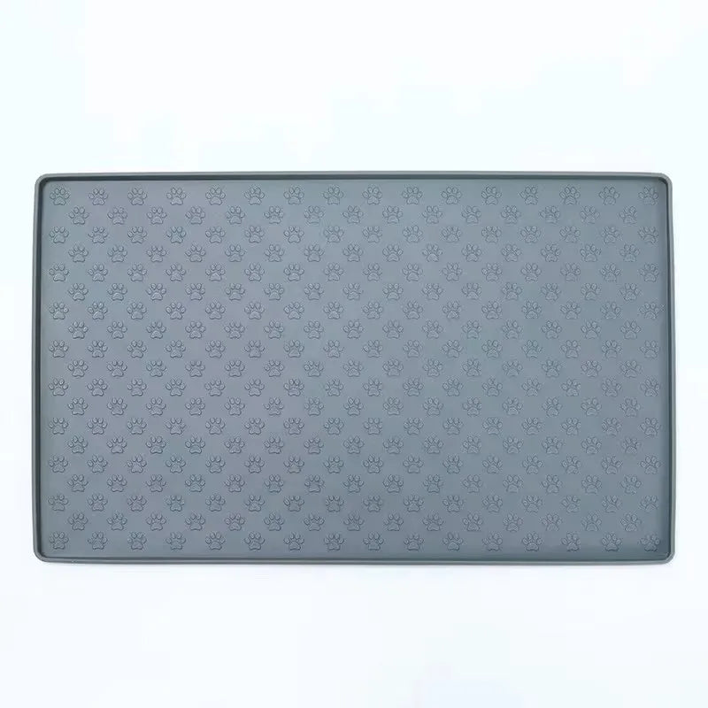 Raised-edge silicone feeding mat in Grey