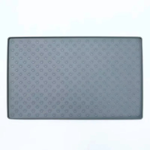 Raised-edge silicone feeding mat in Grey